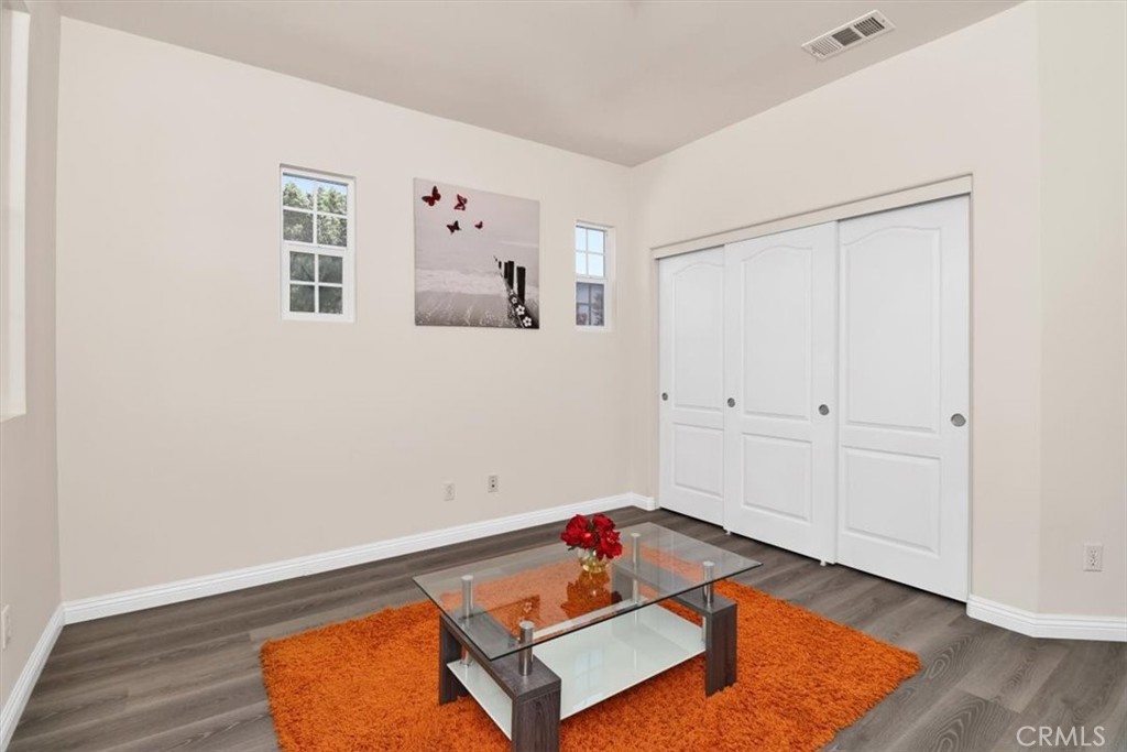 115 W Saint Andrews Street