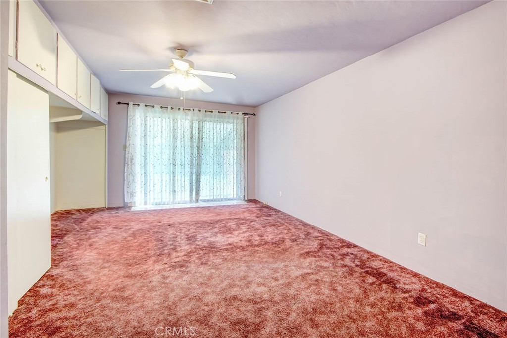 1572 N Mountain View Avenue