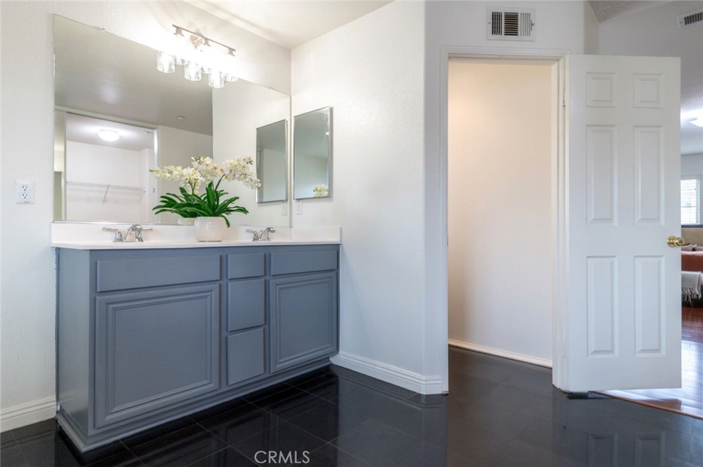 15958 Turtle Bay Place