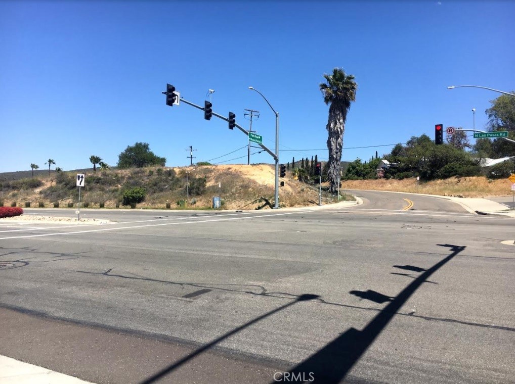 0 Las Posas Road