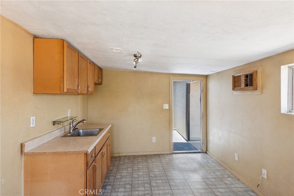 11935 Calcite Avenue