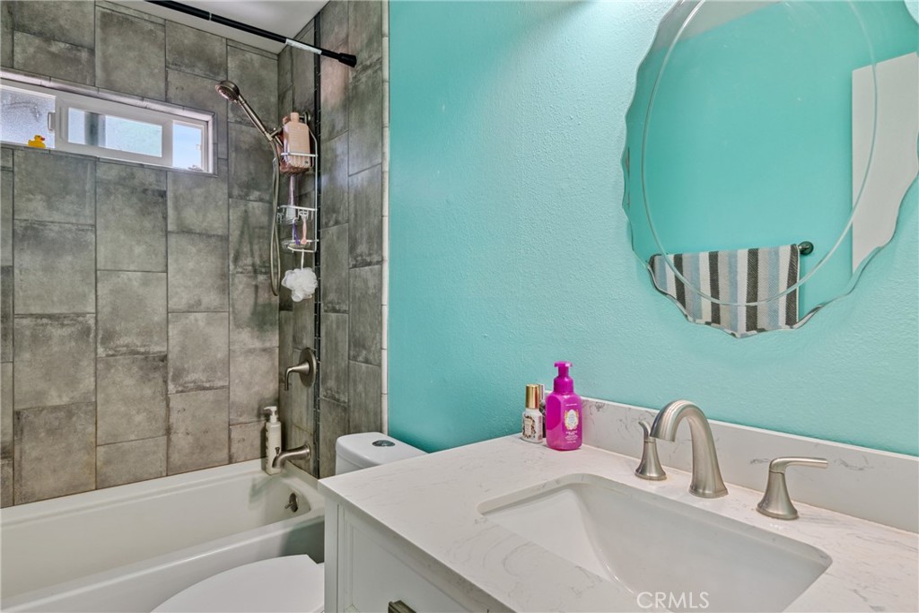 11935 Calcite Avenue