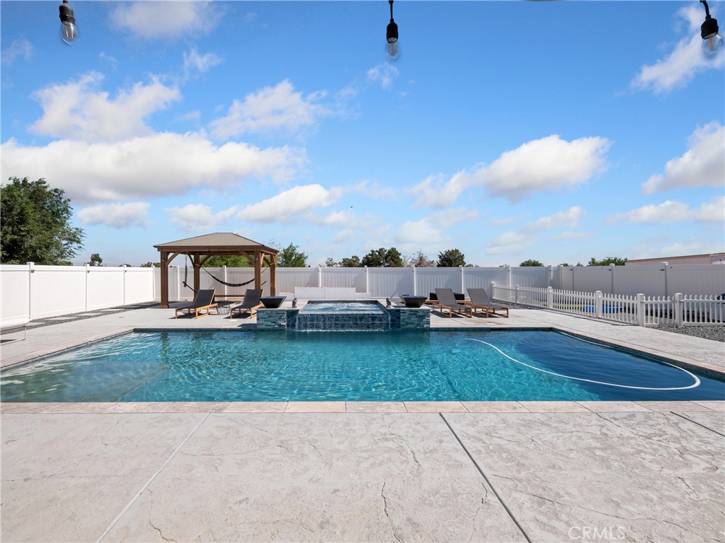 14828 Eucalyptus Street