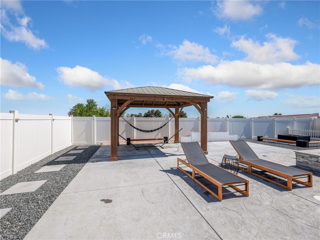 14828 Eucalyptus Street