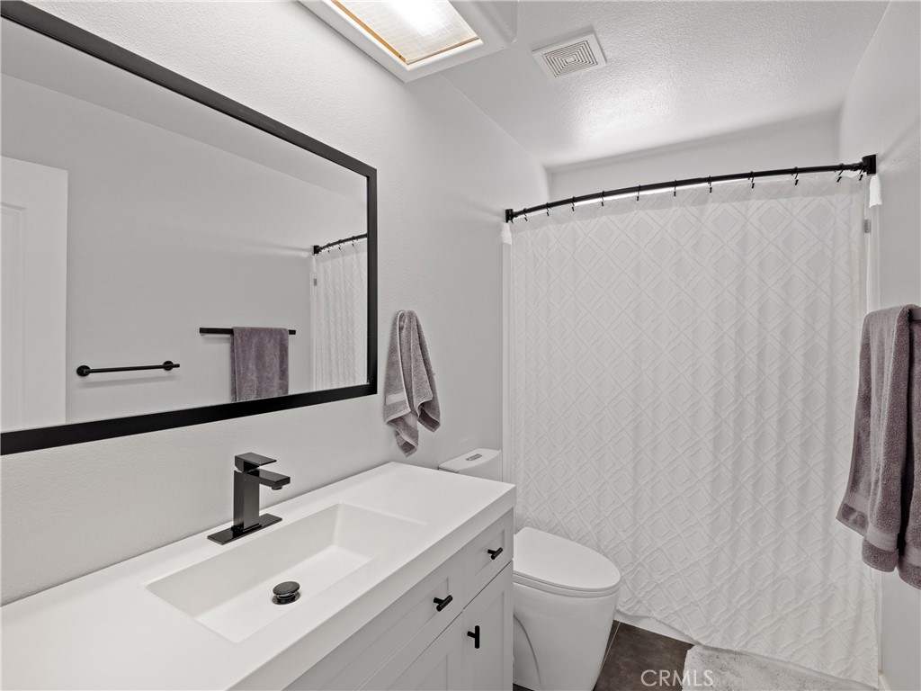 14828 Eucalyptus Street