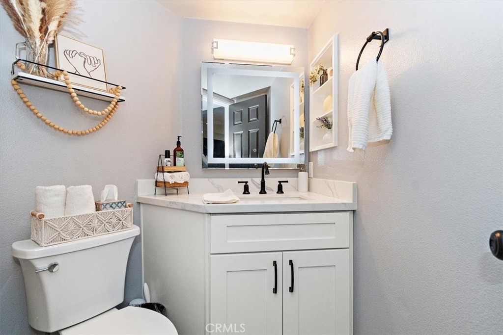 13723 Cabrillo Court