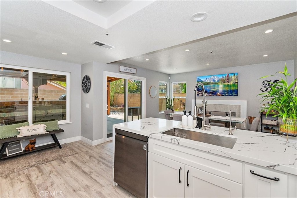 13723 Cabrillo Court