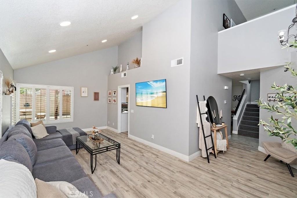 13723 Cabrillo Court