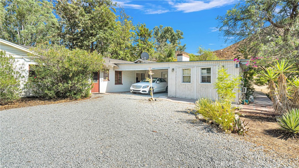 32177 Prairie Crossing Drive