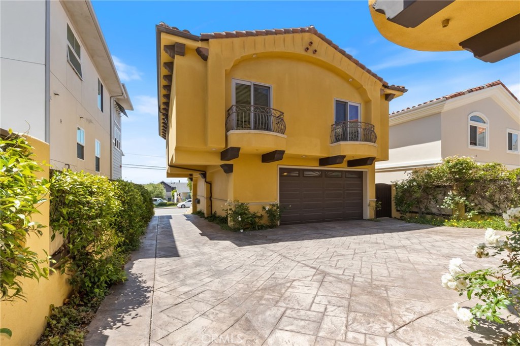 110 S Francisca Avenue A