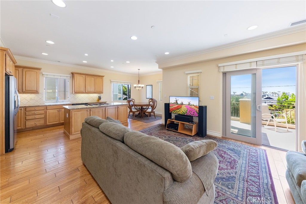 110 S Francisca Avenue A