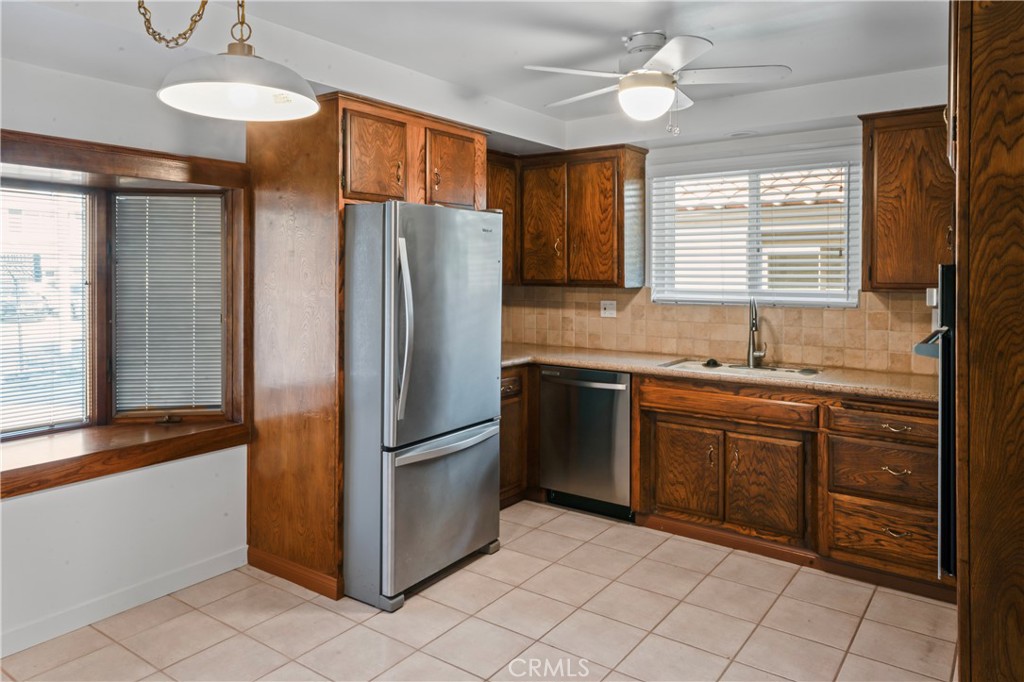 3461 N El Dorado Drive