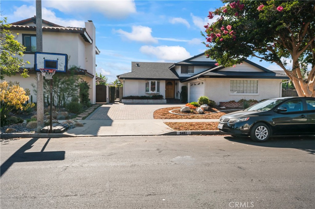 3461 N El Dorado Drive