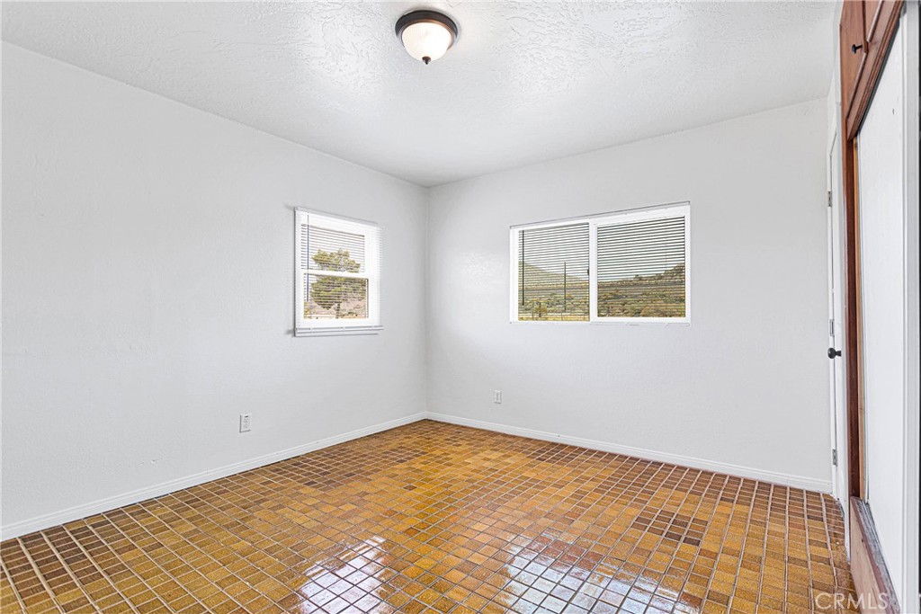 18530 National Trails