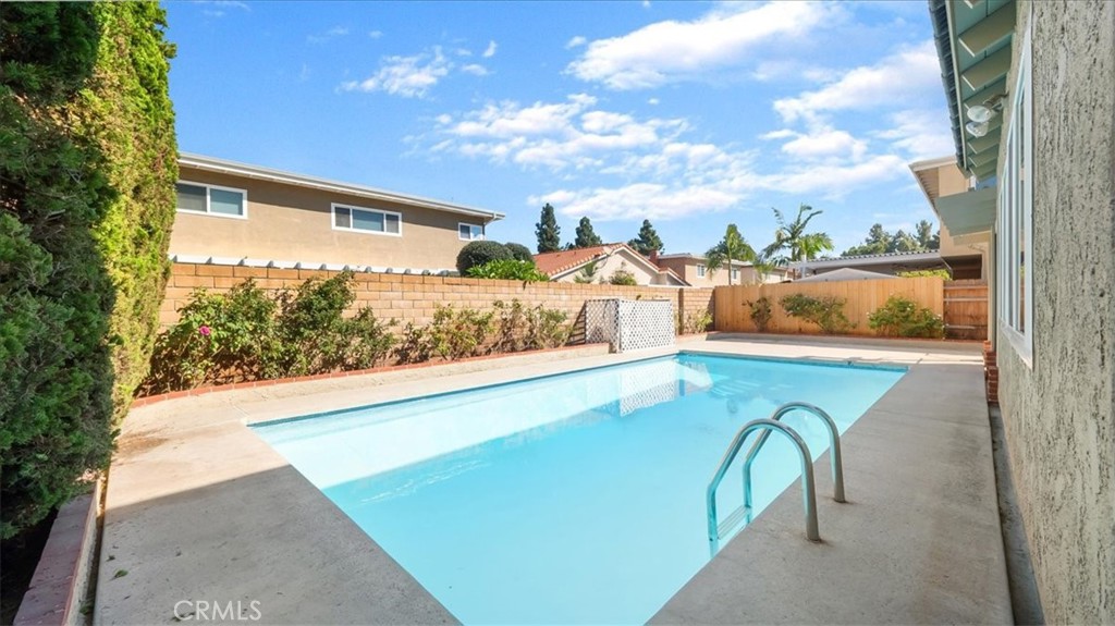 6183 E Paseo Rio Verde