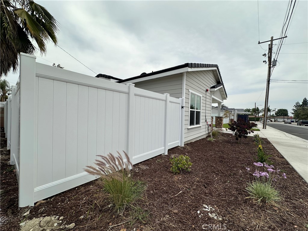 8249 Red Hill Country Club Rd