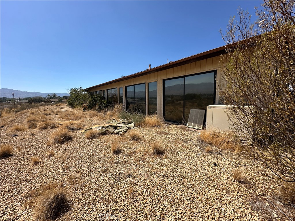 18676 Atlantic Street