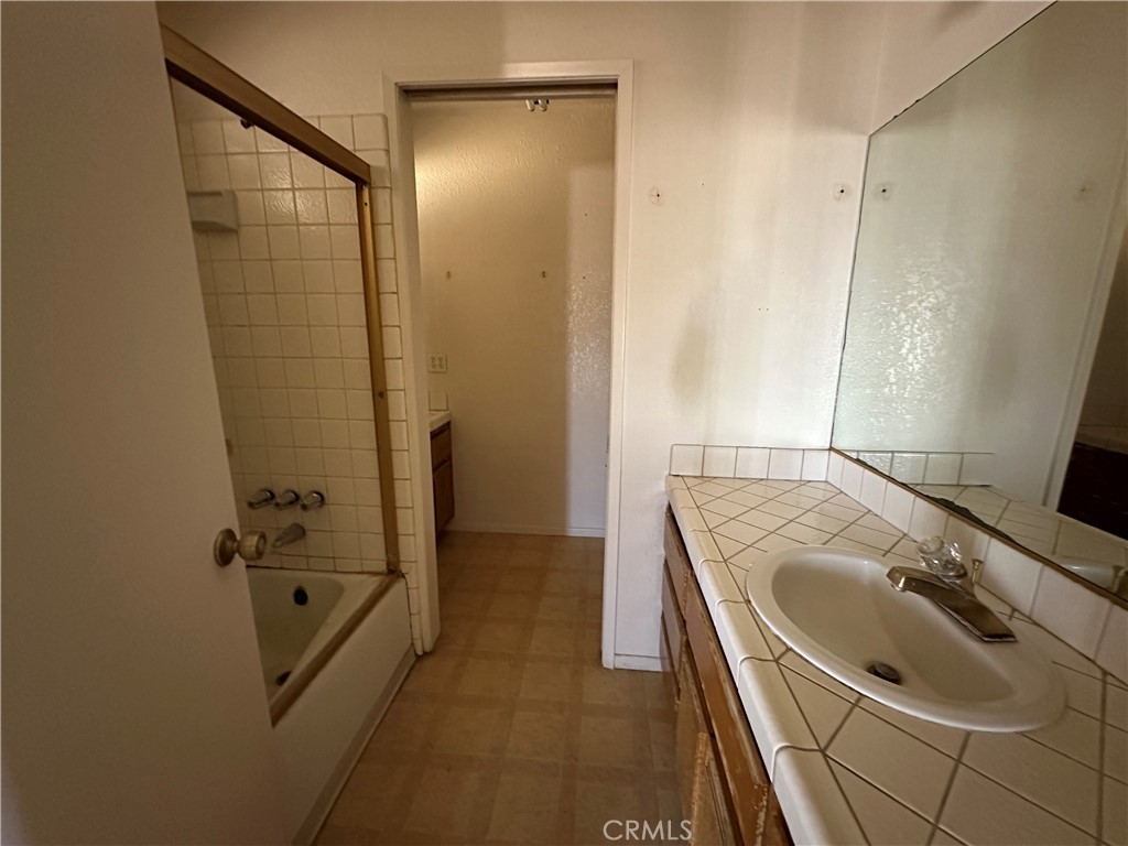 18676 Atlantic Street