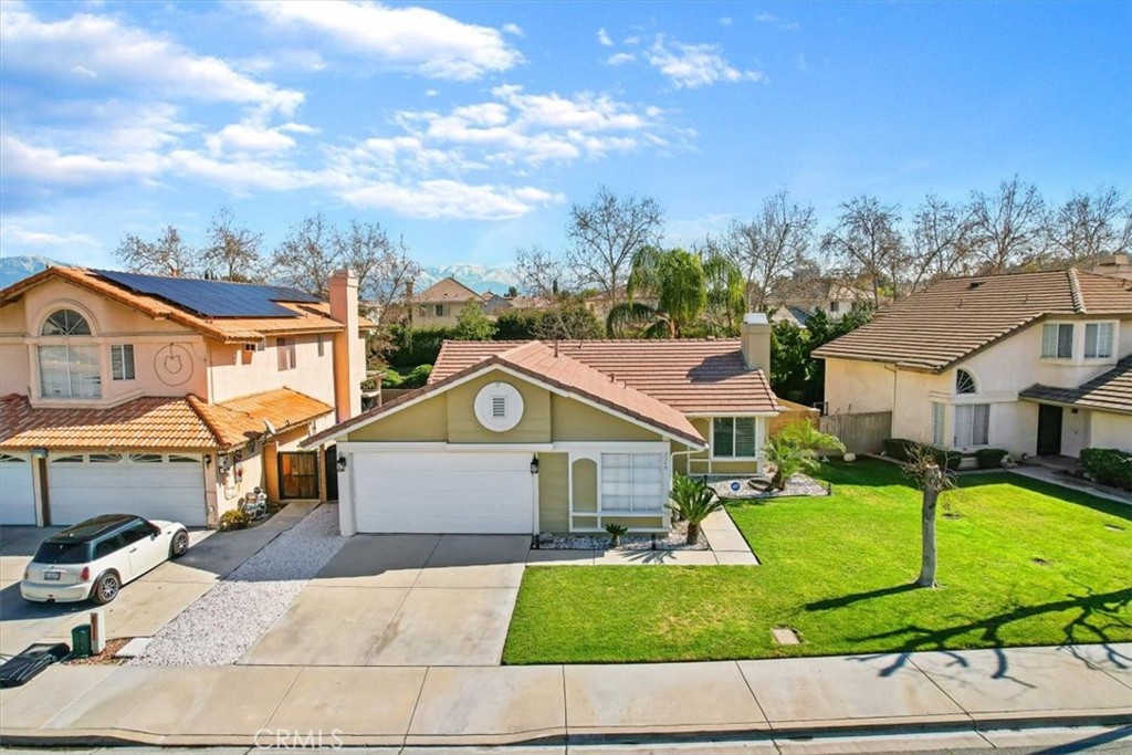 2549 Shady Glen Lane