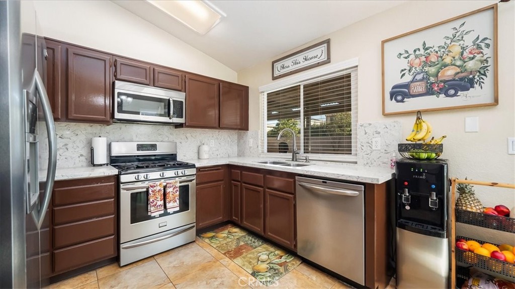 2549 Shady Glen Lane