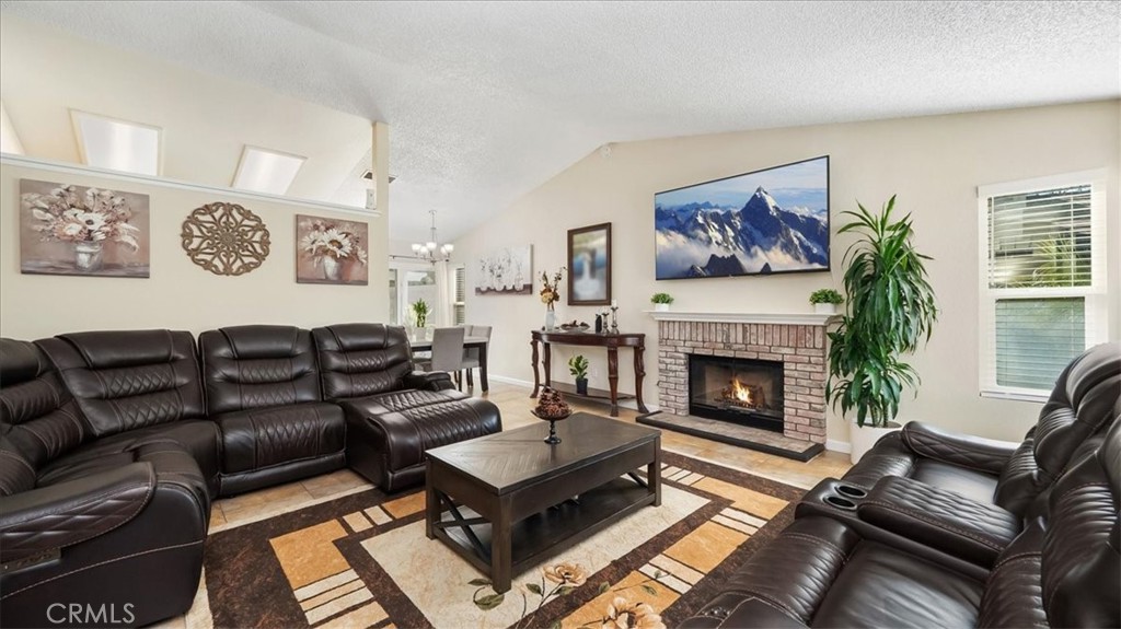 2549 Shady Glen Lane