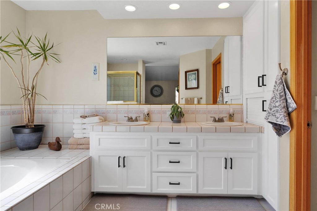 12895 Quail Summit Road