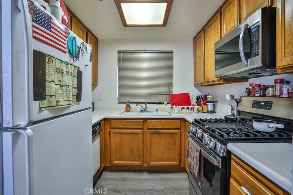 1034 E 6th Street 801