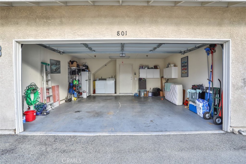 1034 E 6th Street 801