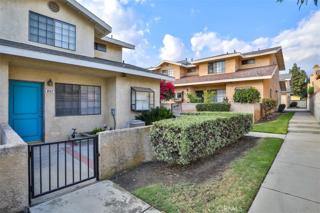 1034 E 6th Street 801