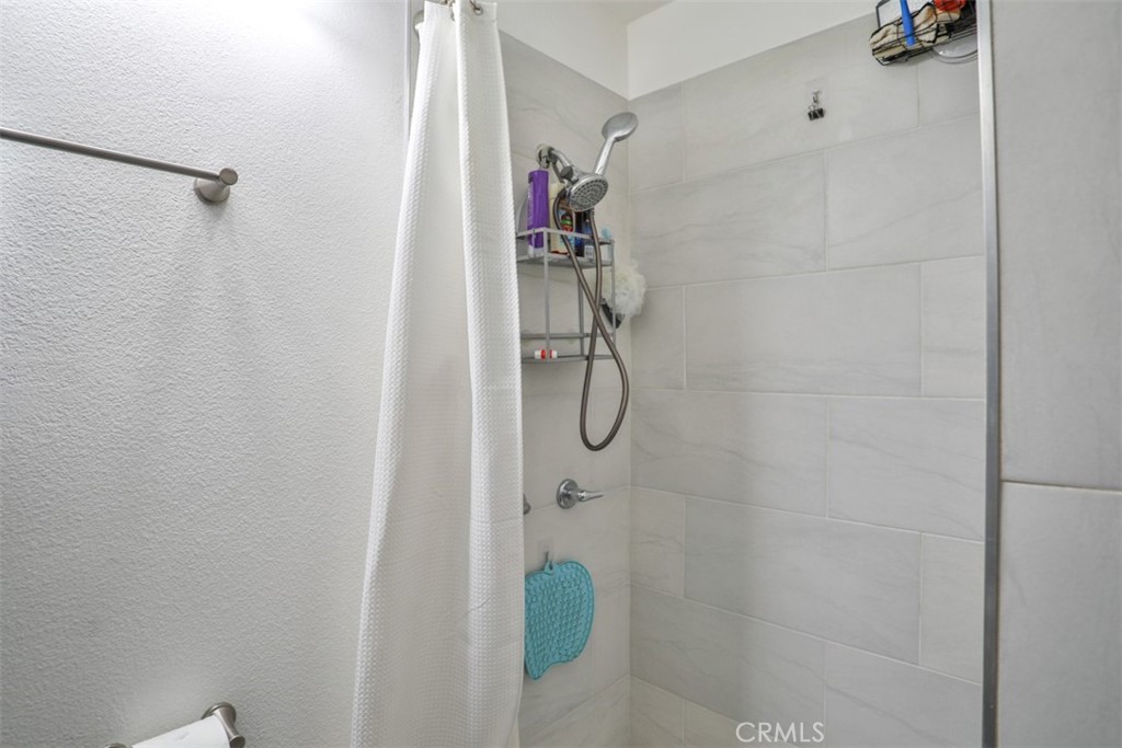 1034 E 6th Street 801