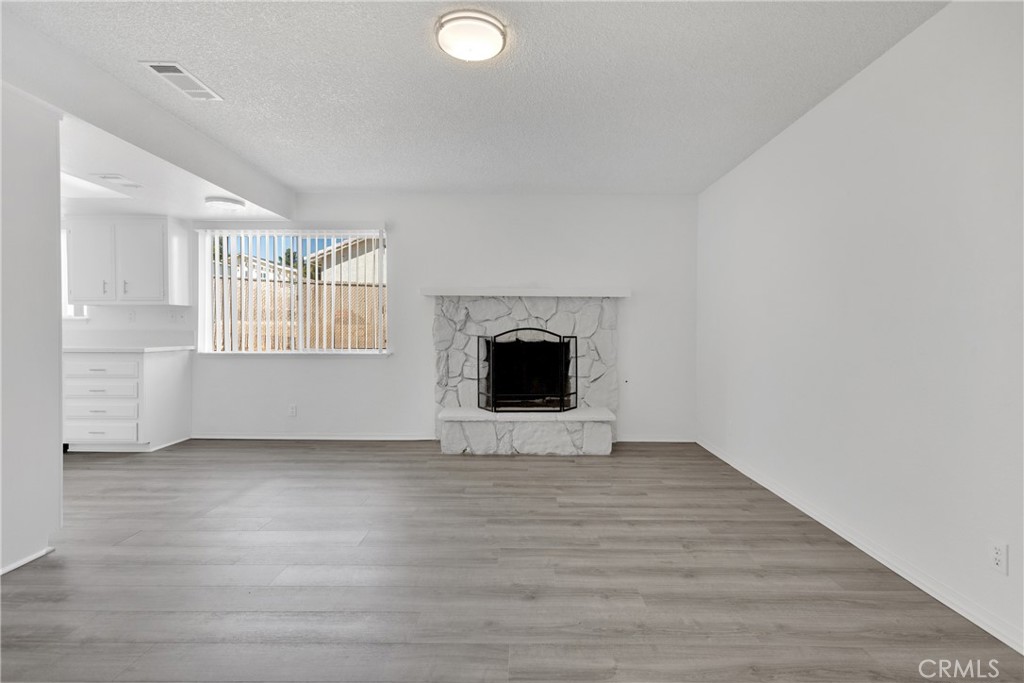 17897 Sequoia Street