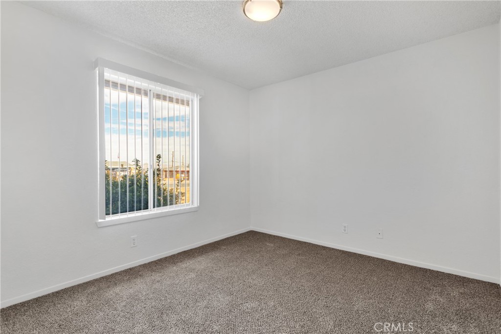 17897 Sequoia Street