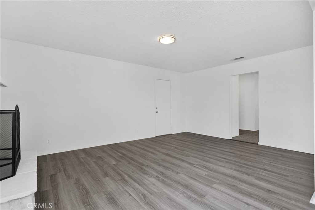 17897 Sequoia Street