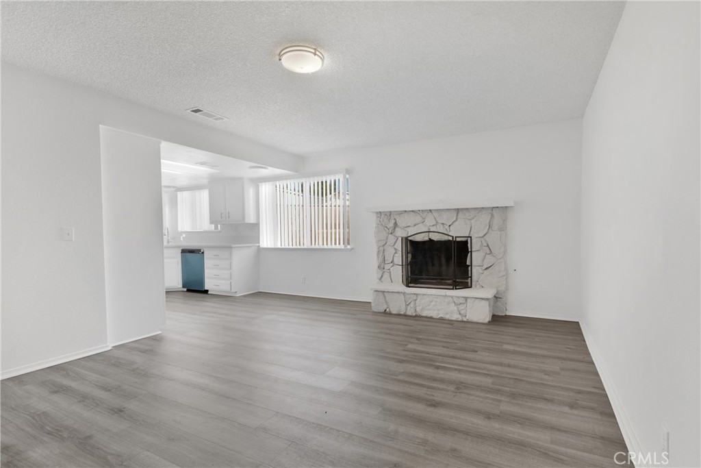 17897 Sequoia Street