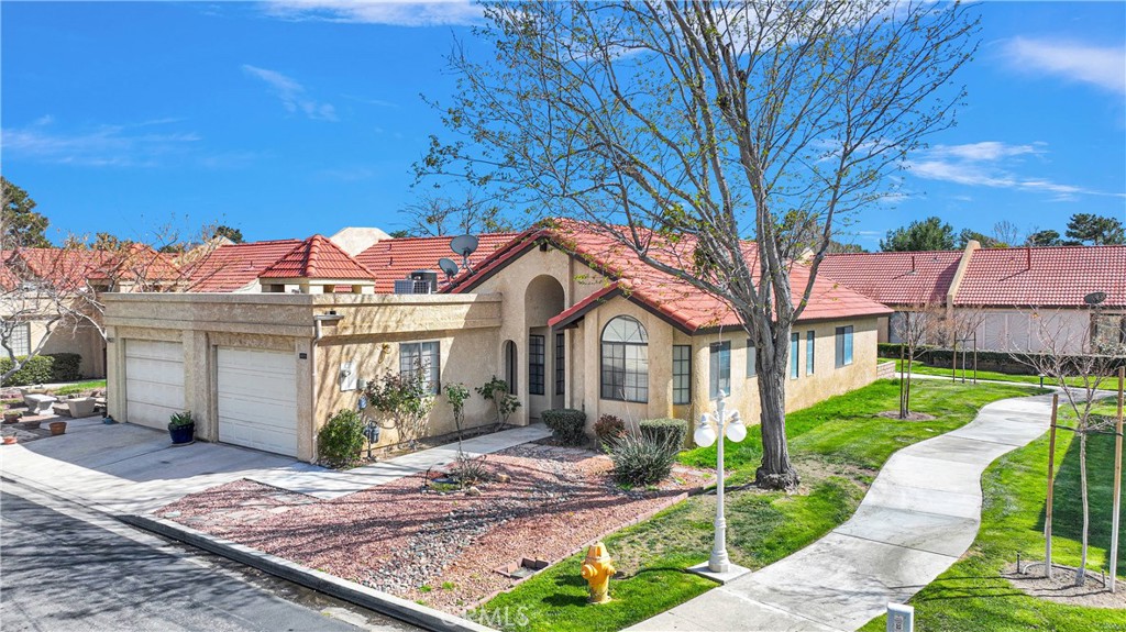 19053 Elm Drive