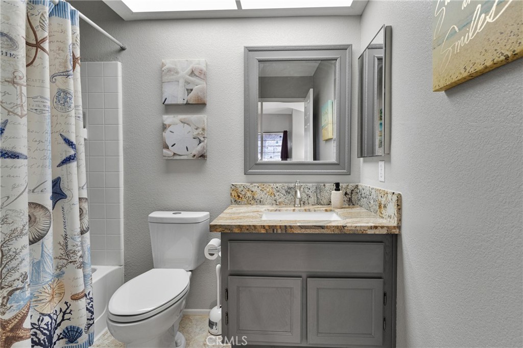 12860 Mar Vista Drive