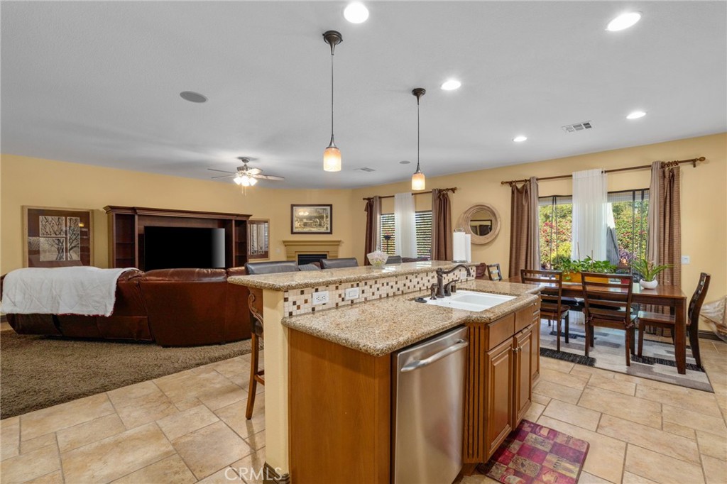 82520 Yuba River Court