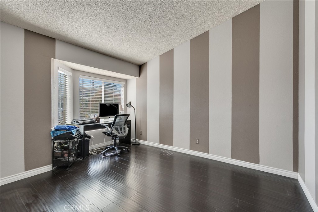 2590 W Buena Vista Drive