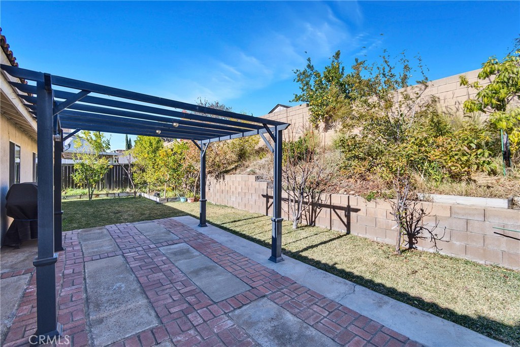 2590 W Buena Vista Drive