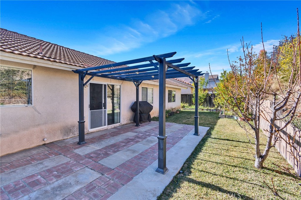 2590 W Buena Vista Drive