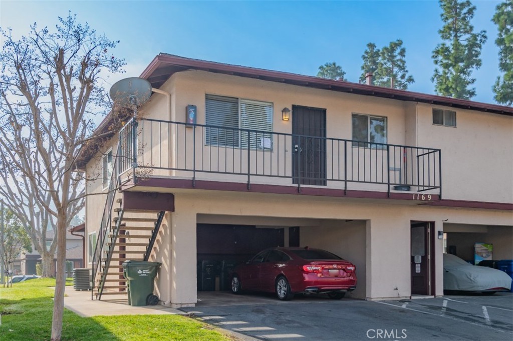 1169 W Calle Del Sol 4