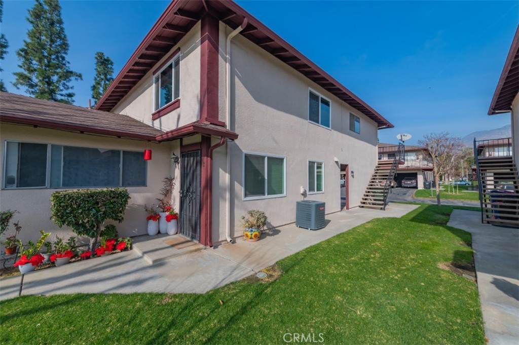 1169 W Calle Del Sol 4