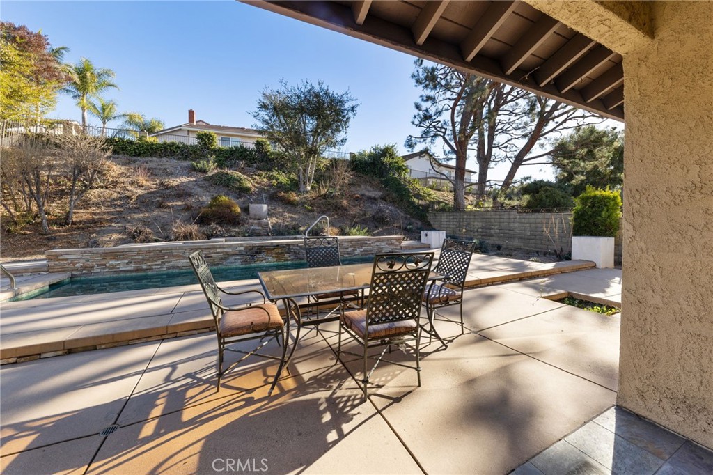 6860 Calmbank Avenue