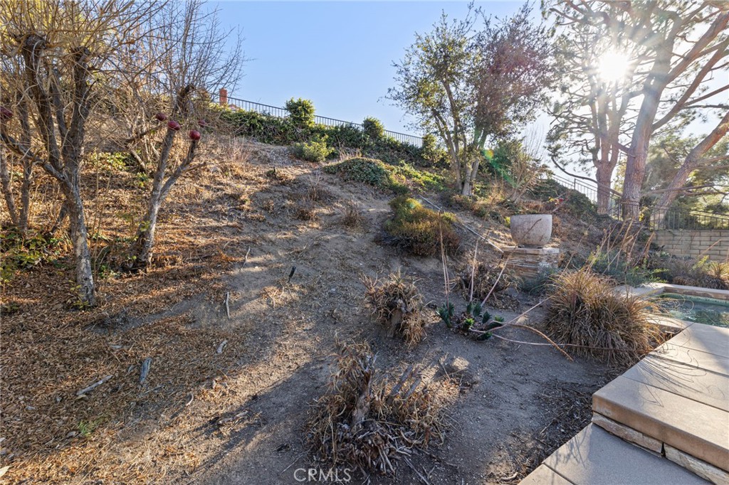 6860 Calmbank Avenue