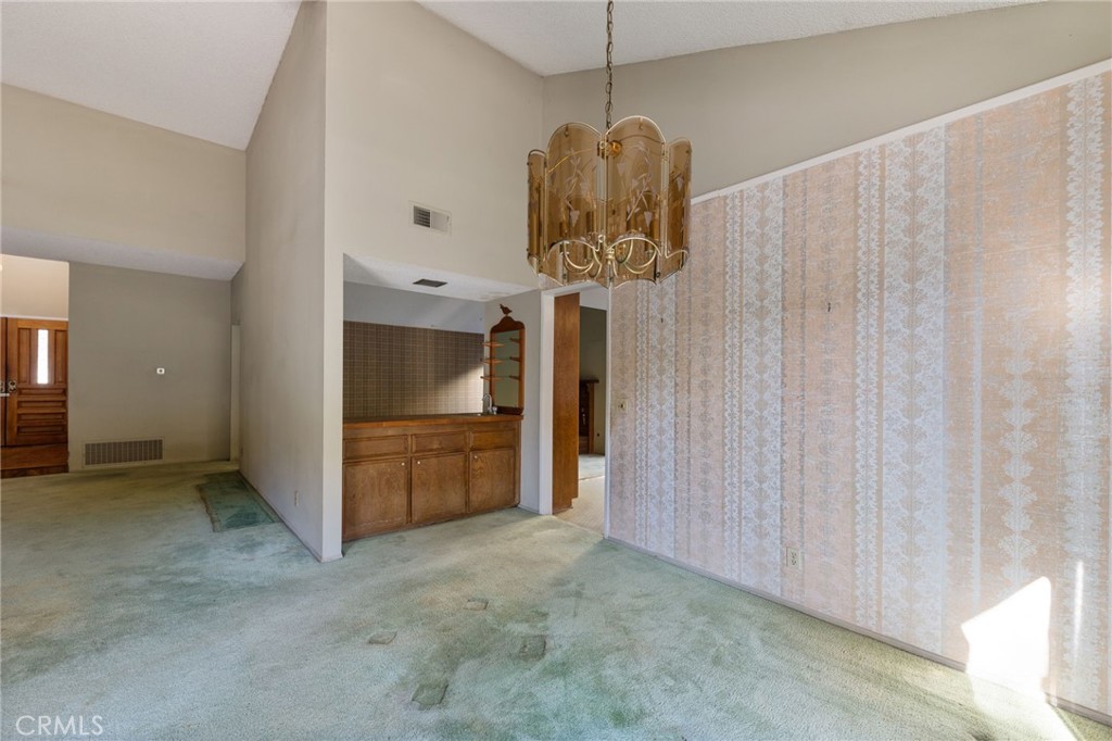 6860 Calmbank Avenue