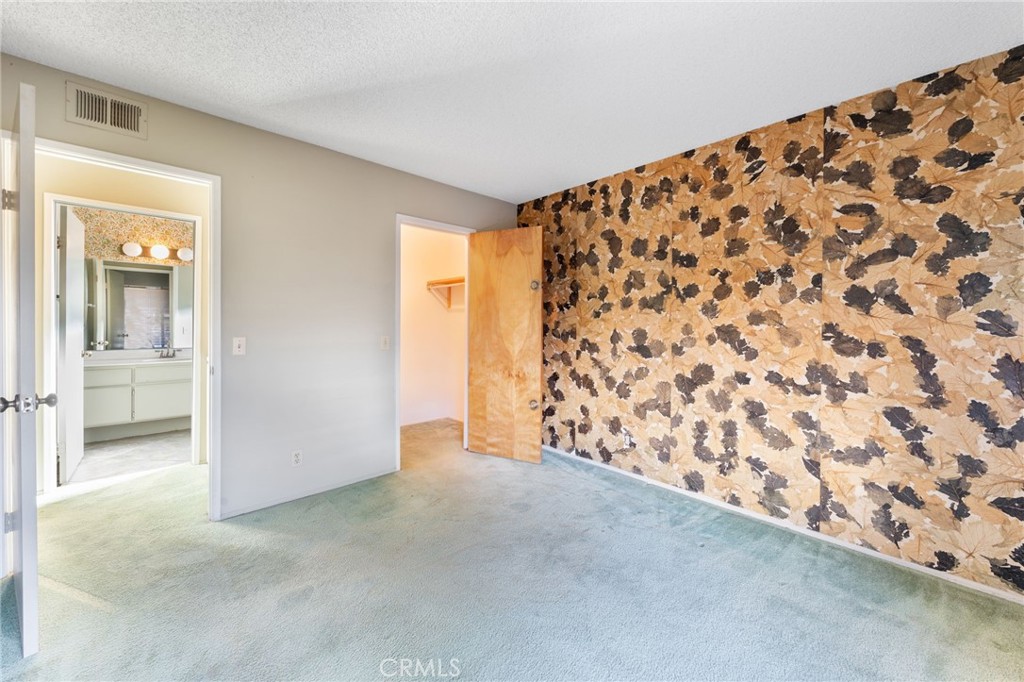 6860 Calmbank Avenue