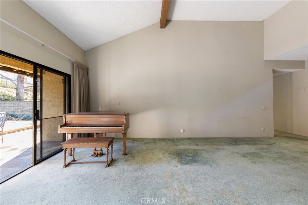 6860 Calmbank Avenue