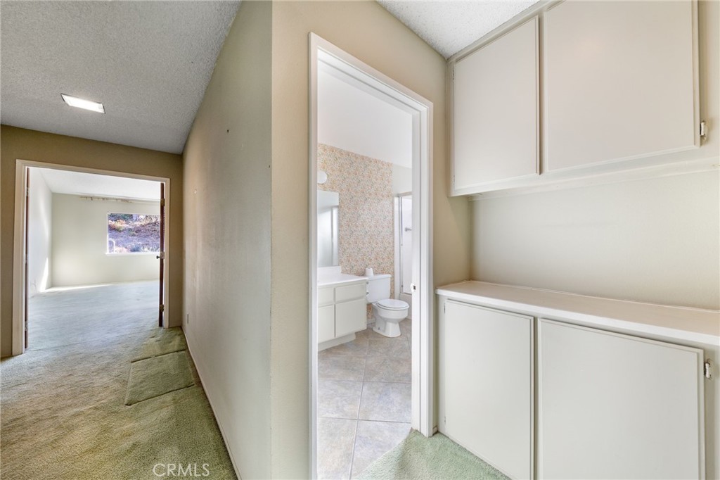 6860 Calmbank Avenue