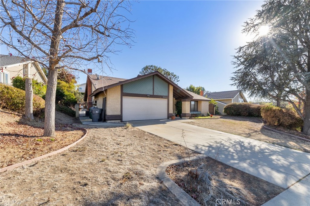 6860 Calmbank Avenue