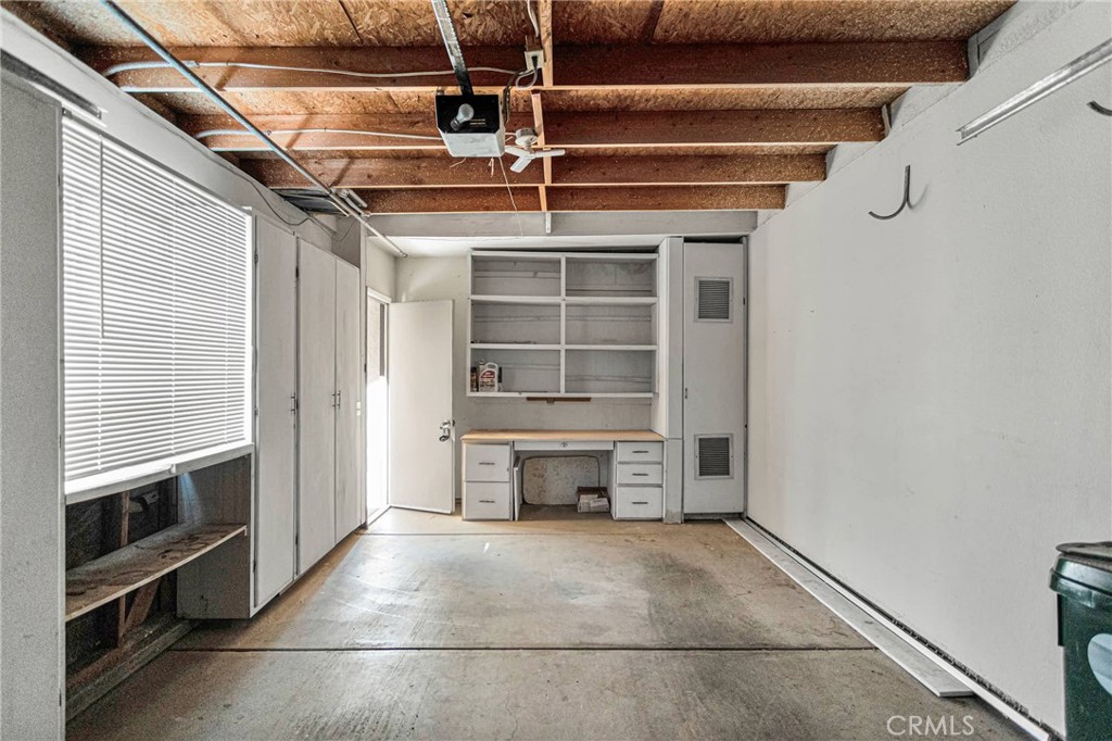 19090 Frances Street